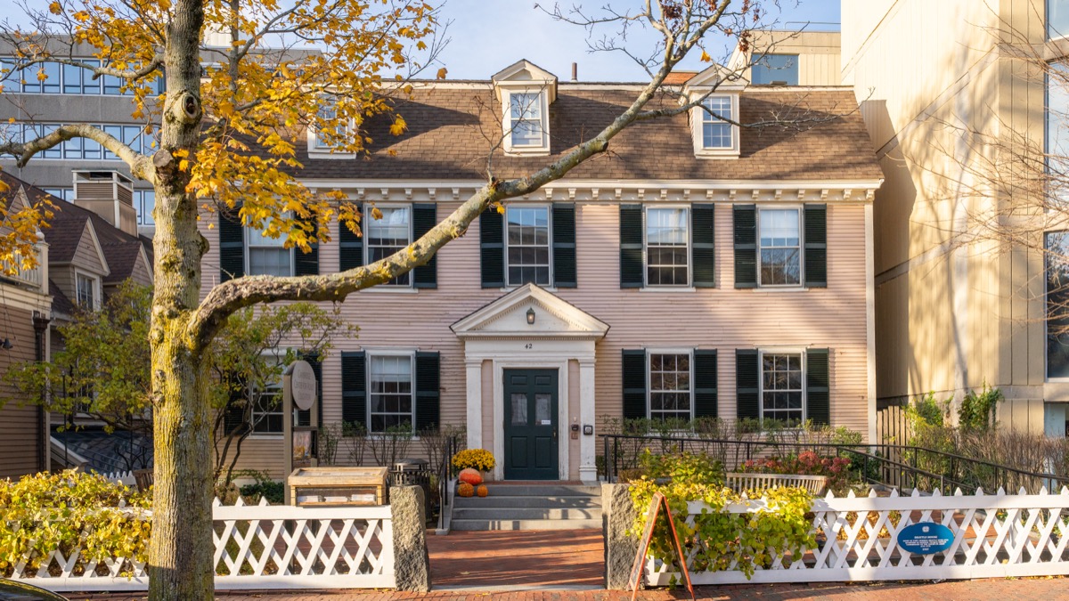 The William Brattle House, home of the Cambridge Center for Adult Education